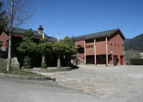 Alberg Escola De Piraguisme De Sort Luaran gambar